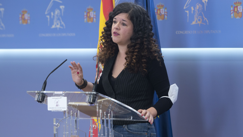 La portavoz adjunta de Unidas Podemos en el Congreso, Sofía Castañón, ofrece una rueda de prensa antes de participar en una reunión de la Junta de Portavoces en el Congreso de los Diputados, a 3 de noviembre de 2021, en Madrid