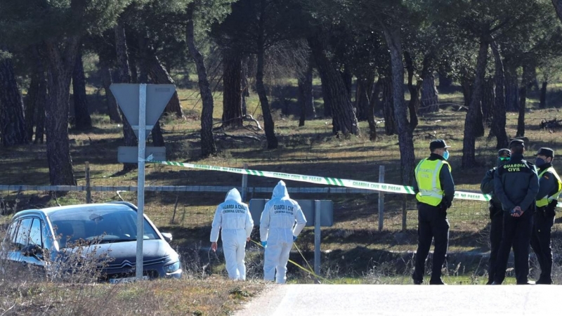 05/02/2022 Efectivos de la Guardia Civil controlan el acceso a la zona donde se ha encontrado un cuerpo que podría corresponder a la joven Esther López, de 35 años, desaparecida en Traspinedo (Valladolid)