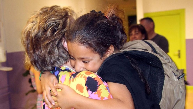 Medio centenar de niños saharauis llega a Cantabria para pasar sus 'Vacaciones en paz'