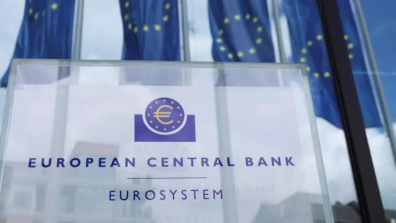 El logo del BCE en la entrada de su sede en Fráncfort. REUTERS/Wolfgang Rattay