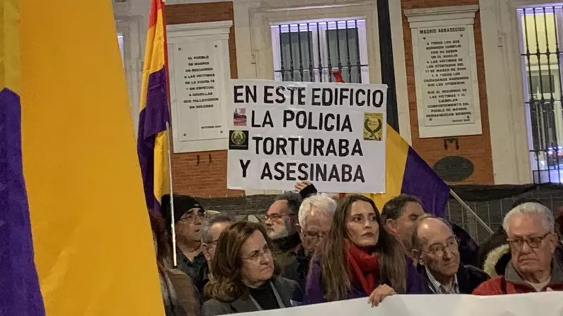 Concentración de Colectivos de Memoria Histórica y de Víctimas del Franquismo en Madrid a 16 de febrero de 2023