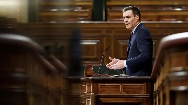 El presidente del Gobierno, Pedro Sánchez, durante el pleno extraordinario celebrado para explicar la declaración del estado de alarma, a 18 de marzo de 2020.