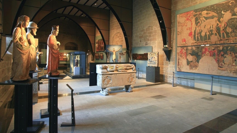 El museu s'ubica dins del Palau Episcopal