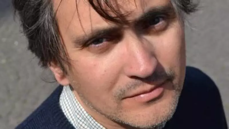 El escritor Gonzalo Torné, autor del ensayo 'La cancelación y sus enemigos' (Anagrama).