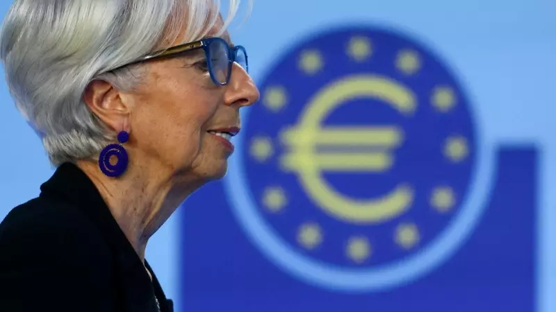 La presidenta del Banco Central Europeo, Christine Lagarde, habla con los reporteros después de la reunión de política monetaria del Consejo de Gobierno, en Frankfurt, el 4 de mayo de 2023.