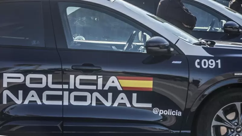 Agentes de la Policía Nacional en el País Valencià.