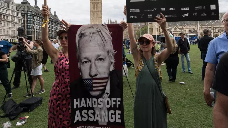 Una protesta en Londres en apoyo al periodista y activista encarcelado Julian Assange, a 24 de junio de 2023.