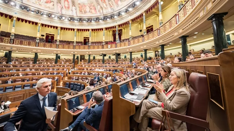Vista general durante un pleno en el Congreso de los Diputados, a 19 de diciembre de 2023, en Madrid (España).