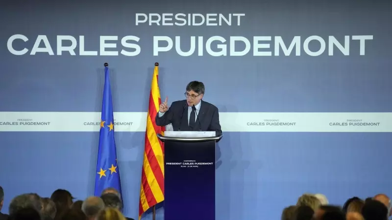 El expresidente de la Generalitat Carles Puigdemont durante la conferencia que ha ofrecido en el Ayuntamiento de Elna (Francia) este 21 de marzo de 2024.