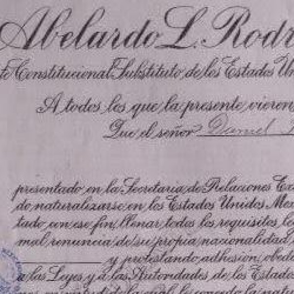 Documento de naturalización mexicana de Daniel Rigada, abuelo de Rosario.