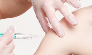 La vacuna que ayuda a combatir la pesadilla de las infecciones de orina recurrentes