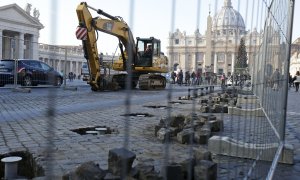 Obras en la Plaza de San Pedro en El Vaticano. REUTERS/Max Rossi
