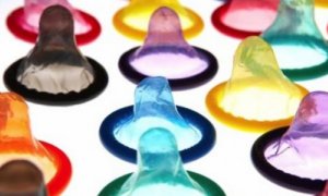 La mujer explicitó que no mantendría relaciones sexuales sin condón y el hombre se lo quitó sin su permiso | Reuters