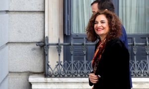 07/01/2020.- La ministra de Hacienda en funciones, María Jesús Montero, a su llegada este martes al Congreso de los Diputados. / EFE - CHEMA MOYA