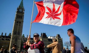 Manifestantes a favor de la legalización del consumo de marihuana en Canadá en 2016. / AFP