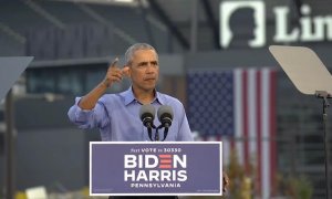 Obama en el mitin a favor del candidato demócrata Joan Biden en Filadelfia