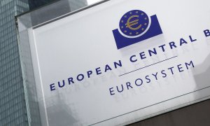 El logo del Banco Central Europeo (BCE) a la entrada de su sede en Fráncfort. Daniel ROLAND / AFP
