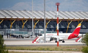 Aviones de Iberia en la terminal 4 del Aeropuerto de Madrid-Barajas Adolfo Suárez. E.P.