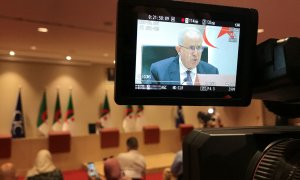El ministro de Asuntos Exteriores argelino, Ramtane Lamamra, durante una conferencia de prensa .ABDELAZIZ BOUMZAR / REUTERS