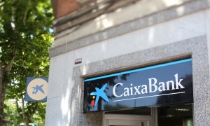 Una oficina de Caixabank en Madrid. E.P./Cézaro De Luca