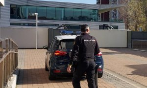 Detenido 'in fraganti' cuando robaba en el interior de un vehículo en Santander