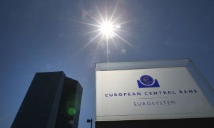 El logo del BCE a la entrada de su sede en Fráncfort. Daniel ROLAND / AFP
