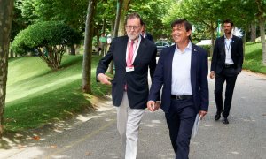Rajoy está "a favor" del emérito y cree que "no merece" cómo se le está tratando