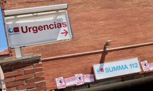 1/07/2022-Cartel del Servicio de Urgencias de Atención Primaria (SUAP) del Centro de Salud Mar Báltico, a 1 de julio de 2022, en Madrid