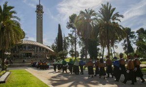 Un grupo de académicos desfilan con toga y birrete en el inicio del acto de apertura del curso académico 2019/2020 en el Campus de Rabanales de la Universidad de Córdoba.