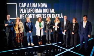 Foto de família de la presentació de la nova plataforma de continguts digitals en català de la CCMA