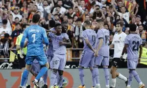 El delantero brasileño del Real Madrid Vinícius Júnior vuelve a ser víctima de insultos racistas en el partido disputado en València, a 21 de mayo de 2023.