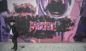 El mural feminista de Ciudad amaneció el 8M de 2021 completamente vandalizado, tachando los rostros de las mujeres que han hecho historia, en Madrid. Alberto Ortega / Europa Press
