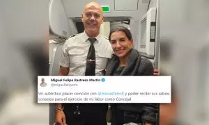 Críticas al viaje de Rocío Monasterio y su hija en la cabina del piloto en un vuelo de Iberia