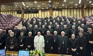 El papa Francisco recibió este martes 28 de noviembre de 2023 a los obispos de la Conferencia Episcopal Española (CEE) para abordar las conclusiones de un informe sobre la situación de los seminarios en el país.