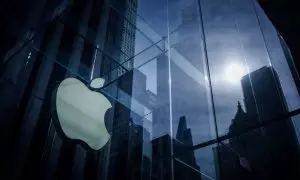 La fachada de un edificio de Apple en Manhattan, Nueva York.