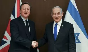El primer ministro israelí, Benjamín Netanyahu, con el ministro de Asuntos Exteriores británico, David Cameron, este miércoles en Jerusalén.