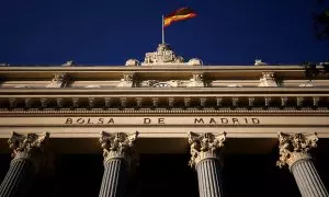 Fachada del edificio de la Bolsa de Madrid. REUTERS/Juan Medina
