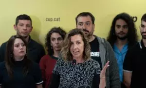 La candidata de la CUP a las elecciones catalanas, Laia Estrada en la sede del partido, a 27 de marzo de 2024.