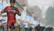 Gilbert conquista el Monte Berico, Contador refuerza la maglia rosa