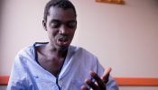 Los 'daños colaterales' de la valla de Melilla: Mamadou, sin rehabilitación tras sufrir un traumatismo cerebral