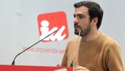 Garzón dice que PSOE y C's "están secuestrados" por la política económica del PP