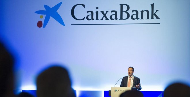 CaixaBank gana 403 millones hasta marzo, un 47,9% más tras integrar el banco BPI