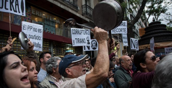 El 80% de los españoles denuncia corrupción "generalizada" entre sus políticos