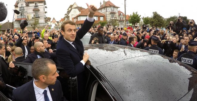 Francia elige a Emmanuel Macron para frenar a la extrema derecha