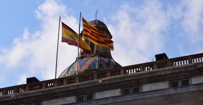 La salida de sociedades de Catalunya continúa aunque Rajoy pidió que parase