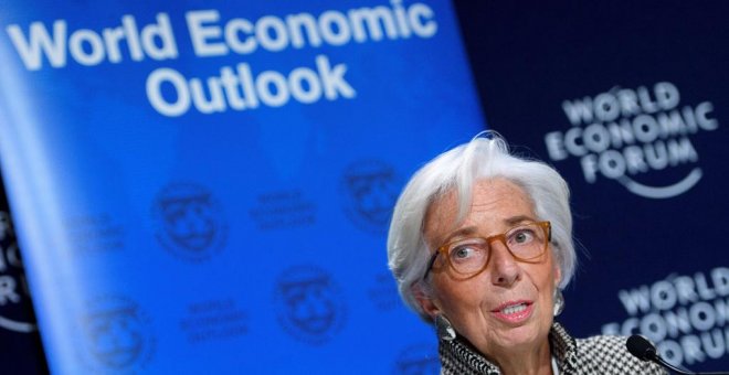 Lagarde insta a no caer en la complacencia por la "recuperación cíclica" de la economía
