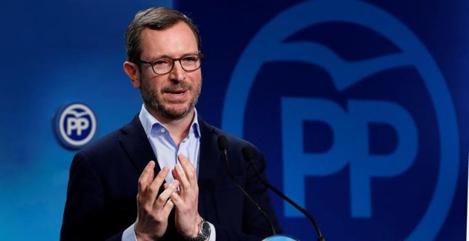 El PP ve "fuera de realidad" la cuestión de confianza que Sánchez exige a Rajoy y vuelve a acusarle de "podemizarse"