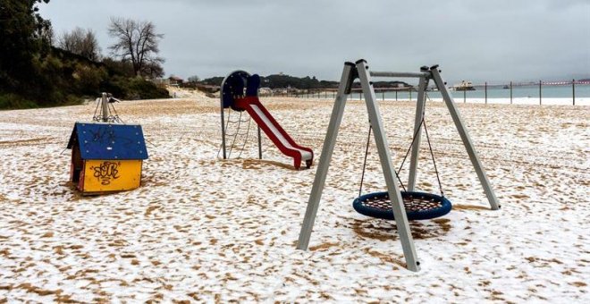 La primavera llega con nieve, viento y frío que ponen en alerta a 16 comunidades