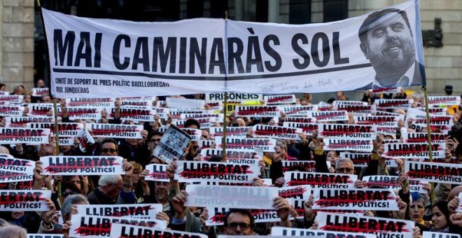 El Constitucional admite a trámite los recursos de Junqueras y Sànchez contra su prisión preventiva