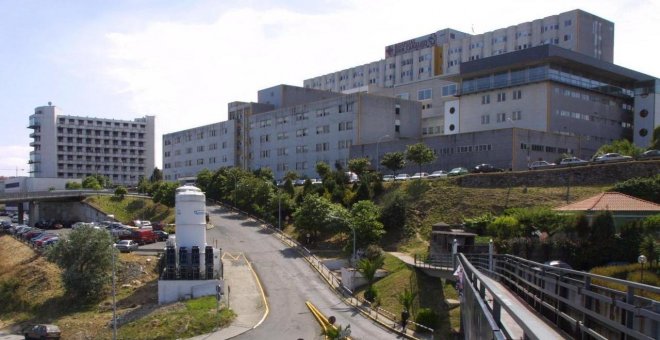 Absuelto por tercera vez el cirujano de Batas Blancas que denunció irregularidades en el hospital de A Coruña